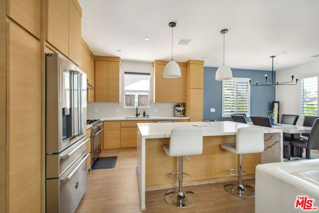3763 S Gramercy Place, Los Angeles, CA 90018