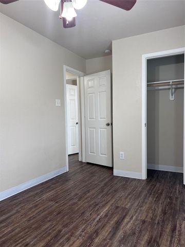 2319 Shady Tree Lane, Conroe, TX 77301