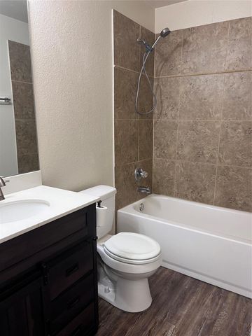 2319 Shady Tree Lane, Conroe, TX 77301