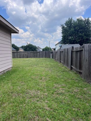 2319 Shady Tree Lane, Conroe, TX 77301