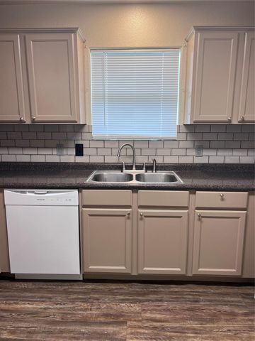 2319 Shady Tree Lane, Conroe, TX 77301