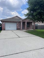 2319 Shady Tree Lane, Conroe, TX 77301