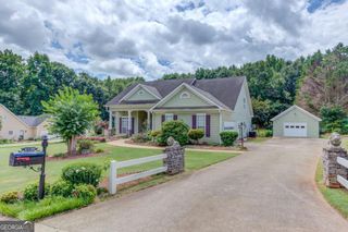 42 Dumar Lane, Hoschton, GA 30548