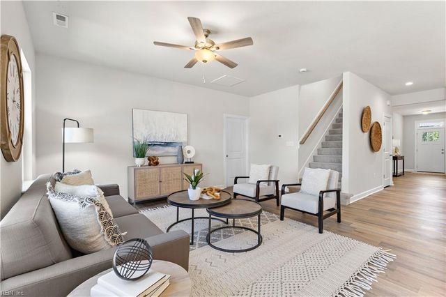 29 Mulligan LN, Suffolk, VA 23433
