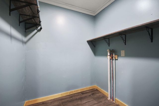 318 E BARNES ST, Centralia, MO 65240