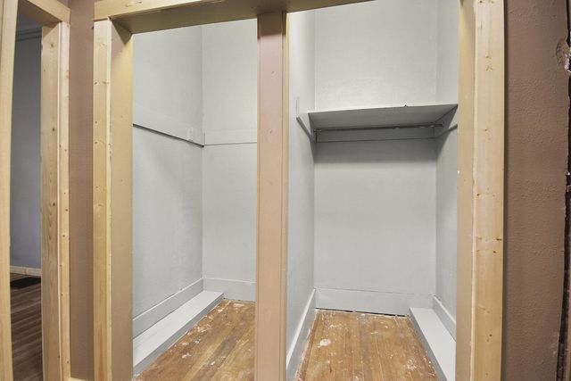 318 E BARNES ST, Centralia, MO 65240