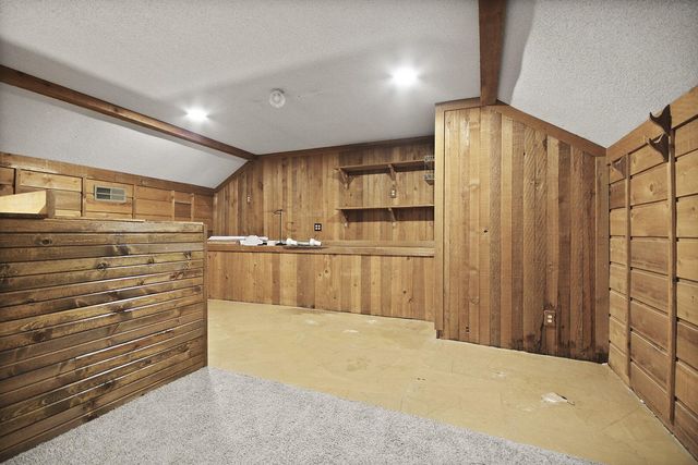 318 E BARNES ST, Centralia, MO 65240