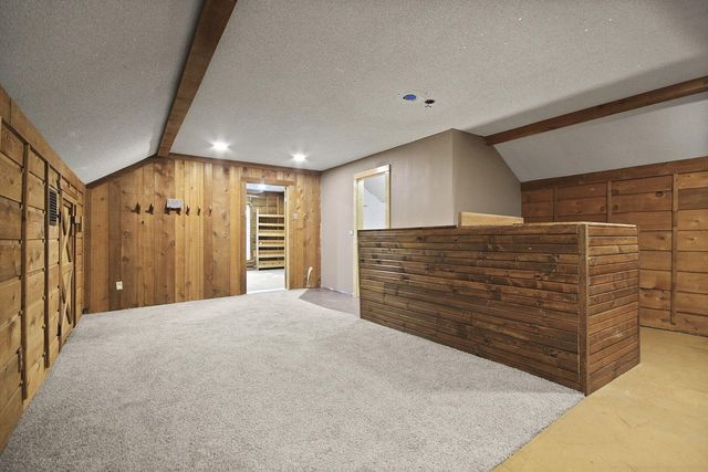 318 E BARNES ST, Centralia, MO 65240