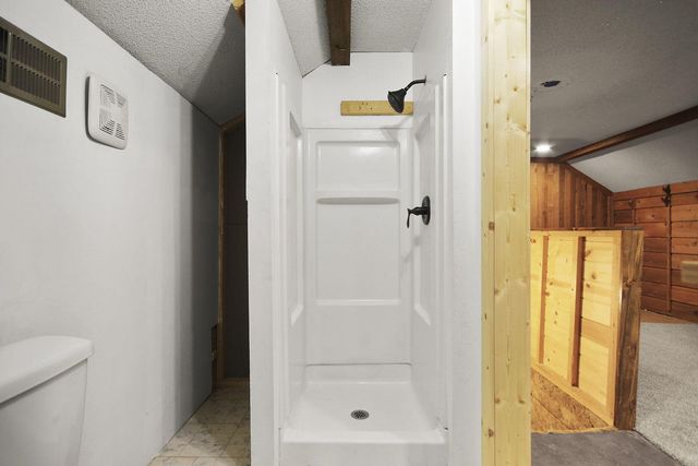 318 E BARNES ST, Centralia, MO 65240