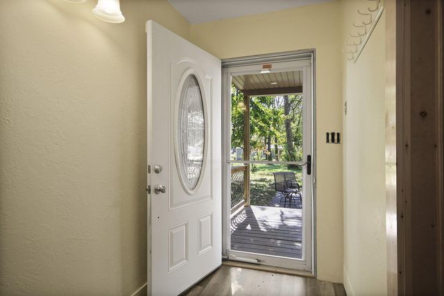 318 E BARNES ST, Centralia, MO 65240