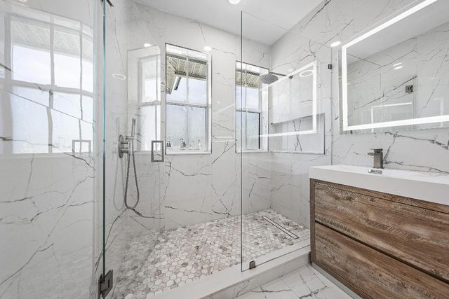 160 Barefoot Cove, Hypoluxo, FL 33462