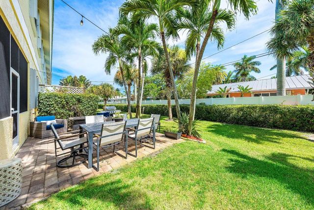 160 Barefoot Cove, Hypoluxo, FL 33462