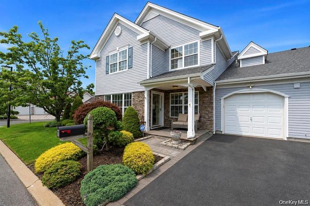 1 Jennifer Lane, Middle Island, NY 11953