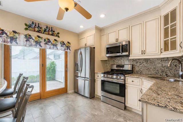 1 Jennifer Lane, Middle Island, NY 11953