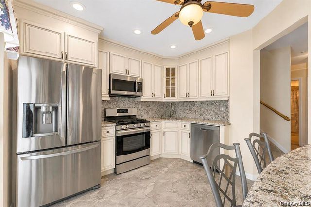 1 Jennifer Lane, Middle Island, NY 11953
