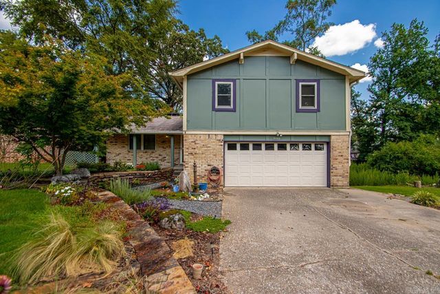 9460 Robin Ln, Sherwood, AR 72120