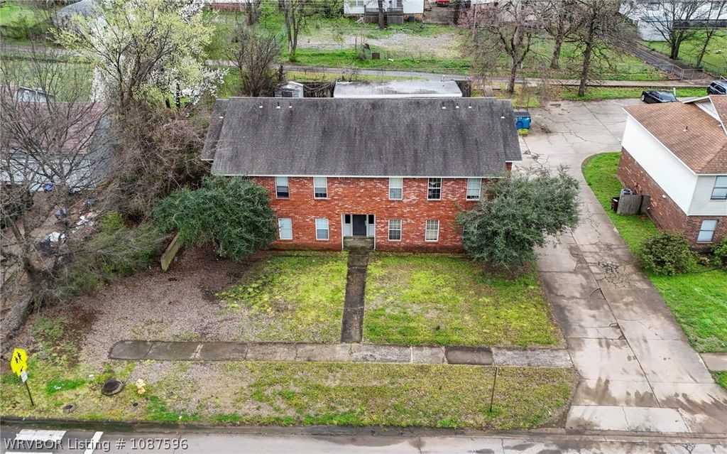 2420 S Q Street, Fort Smith, AR 72901