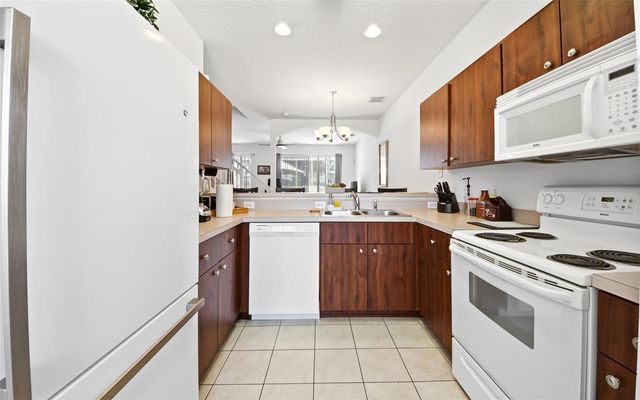 1280 S BEACH CIRCLE, Kissimmee, FL 34746