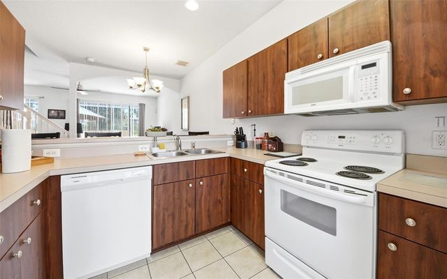 1280 S BEACH CIRCLE, Kissimmee, FL 34746