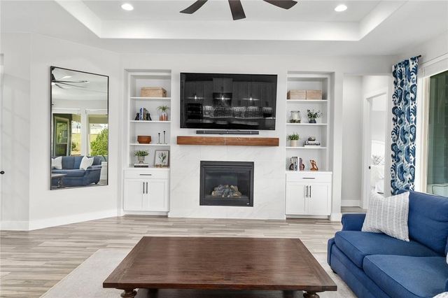 1363 Hazy Hills LOOP B, Dripping Springs, TX 78620