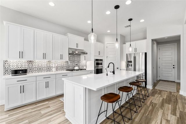 1363 Hazy Hills LOOP B, Dripping Springs, TX 78620