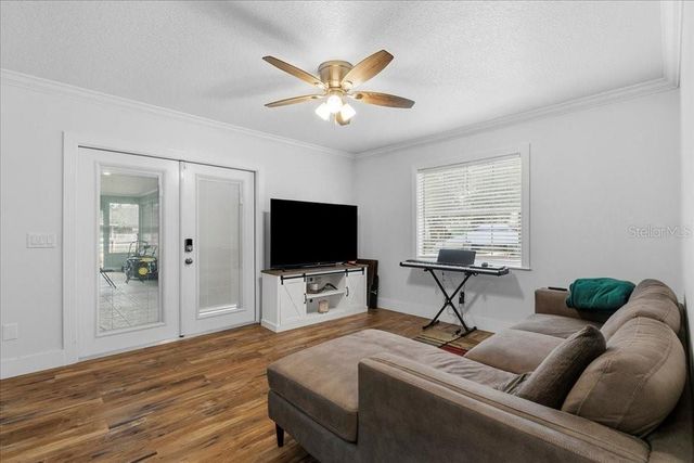 2090 8TH AVENUE, Deland, FL 32724