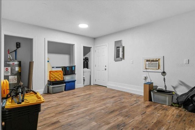 2090 8TH AVENUE, Deland, FL 32724