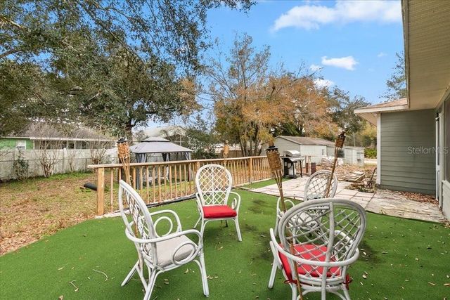 2090 8TH AVENUE, Deland, FL 32724