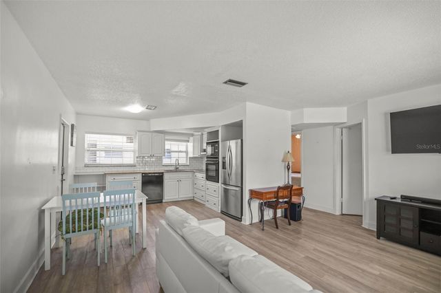 7743 39TH TERRACE N, St Petersburg, FL 33709