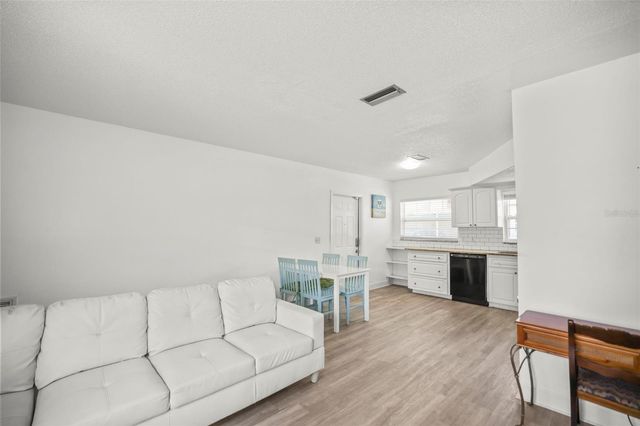 7743 39TH TERRACE N, St Petersburg, FL 33709