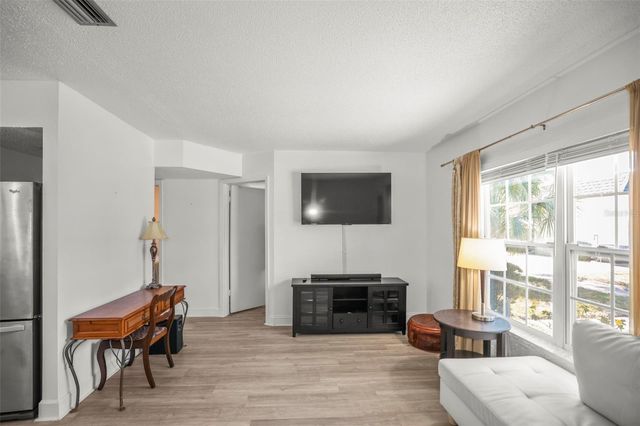 7743 39TH TERRACE N, St Petersburg, FL 33709