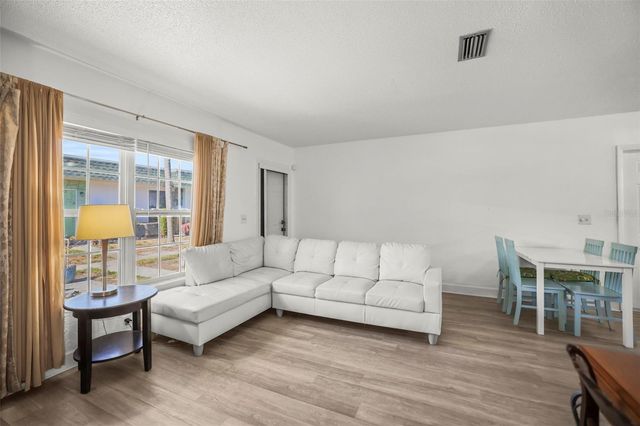 7743 39TH TERRACE N, St Petersburg, FL 33709