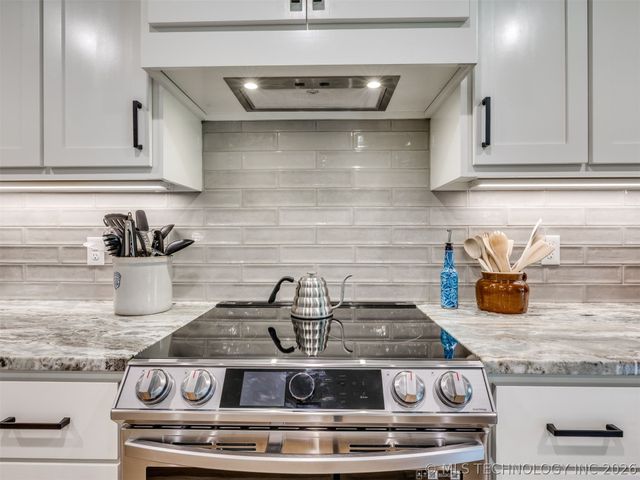 1482 Bayshore Drive, Sand Springs, OK 74063
