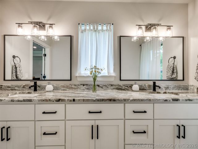 1482 Bayshore Drive, Sand Springs, OK 74063