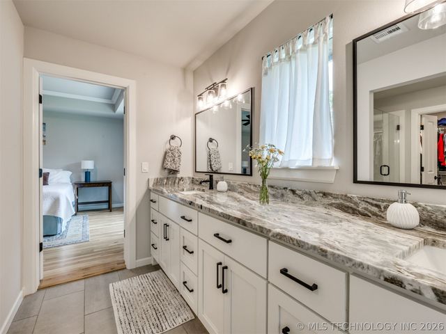 1482 Bayshore Drive, Sand Springs, OK 74063