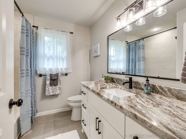 1482 Bayshore Drive, Sand Springs, OK 74063