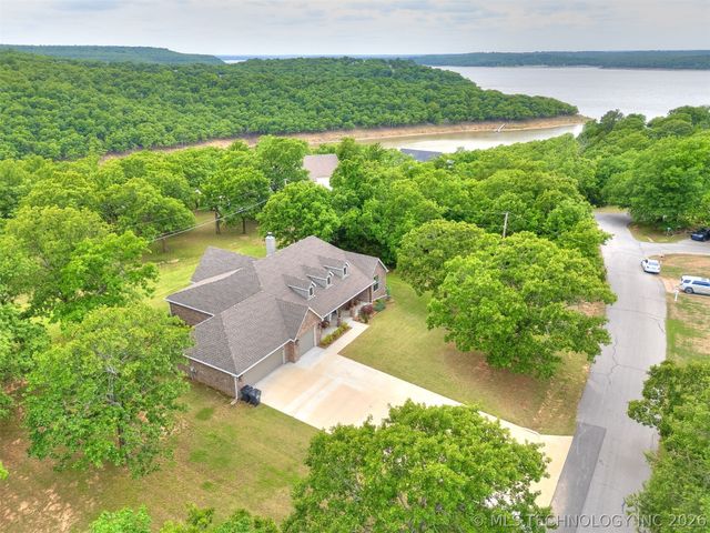 1482 Bayshore Drive, Sand Springs, OK 74063