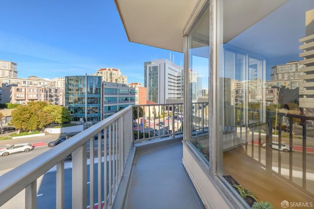 1200 Gough Street 2A, San Francisco, CA 94109