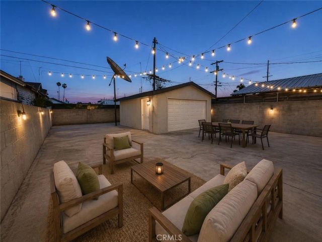 5340 6th Ave, Los Angeles, CA 90043