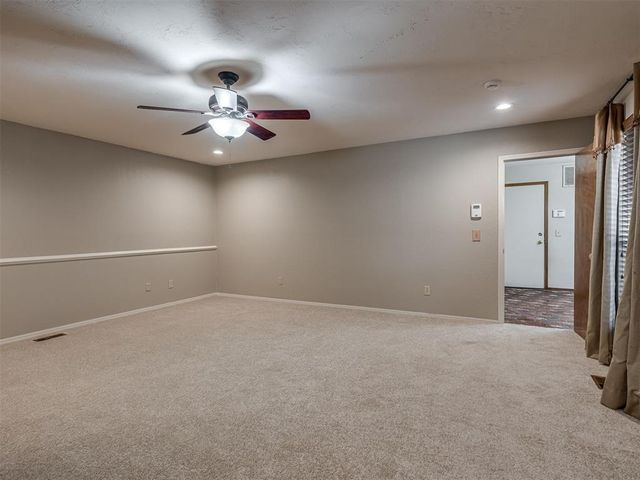 4609 Deer Creek Court, Yukon, OK 73099