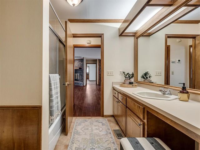 4609 Deer Creek Court, Yukon, OK 73099