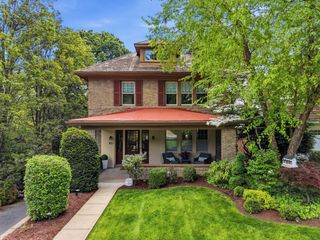 813 Academy PLACE, Mt Lebanon, PA 15243