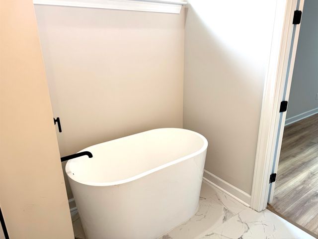 5545 SHIPP RD, Millington, TN 38053