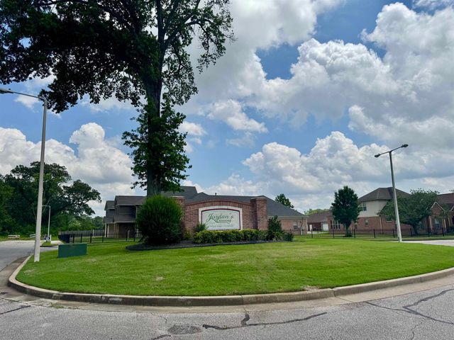 5545 SHIPP RD, Millington, TN 38053