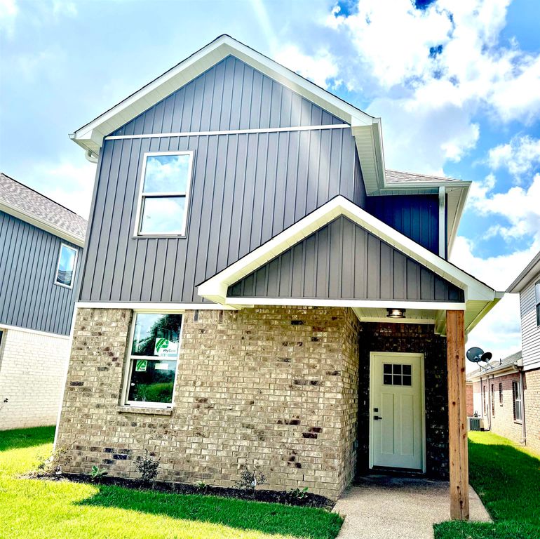 5545 SHIPP RD, Millington, TN 38053