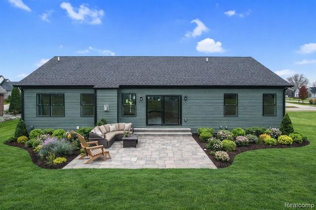 7246 Geraldine Circle, Swartz Creek, MI 48473