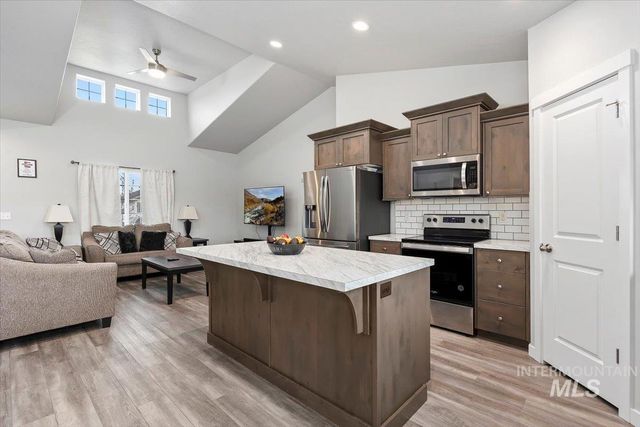 785 Ellie Dr, Twin Falls, ID 83301