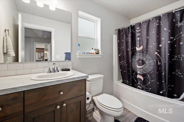785 Ellie Dr, Twin Falls, ID 83301