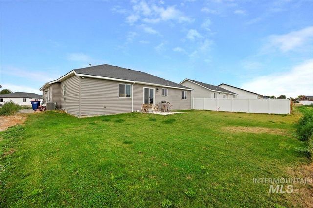 785 Ellie Dr, Twin Falls, ID 83301