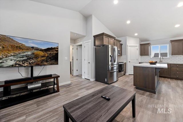 785 Ellie Dr, Twin Falls, ID 83301